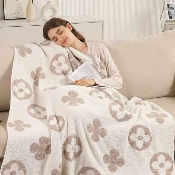 FLORAL REVERSIBLE THROW BLANKET