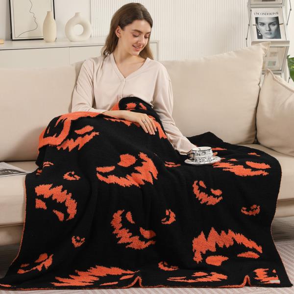HALLOWEEN THEMED REVERSIBLE THROW BLANKET
