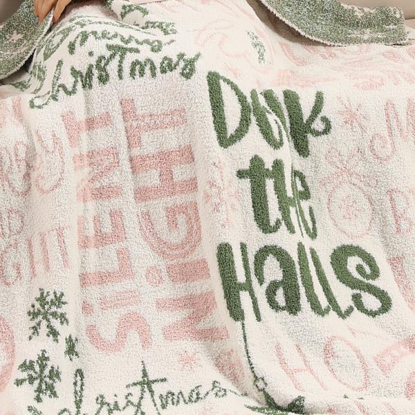 CHRISTMAS THEMED THROW BLANKET