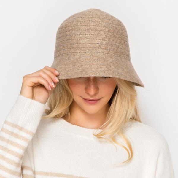 BACKSIDE RIBBON DECOR BUCKET HAT