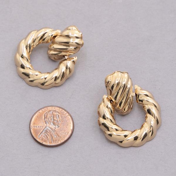 LINED METAL ROUND EARRING