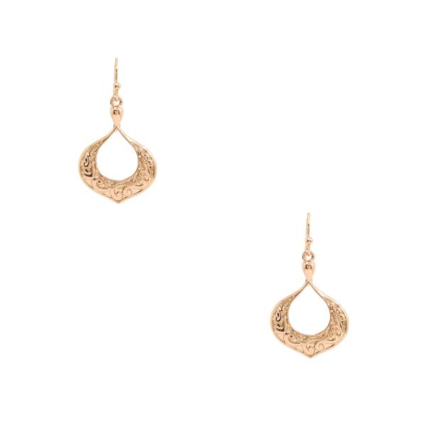 FILIGREE PATTERN WIDE TEARDROP DANGLE EARRING