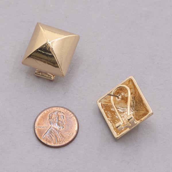 SQUARE SHAPE METAL CLIP EARRING