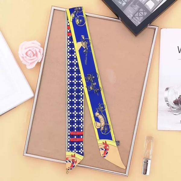 CARRIAGE RIDER PRINT SILKY SKINNY SCARF