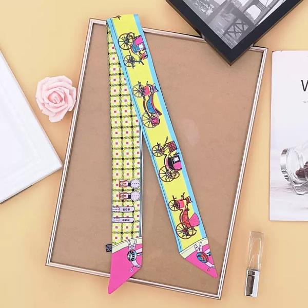 CARRIAGE RIDER PRINT SILKY SKINNY SCARF