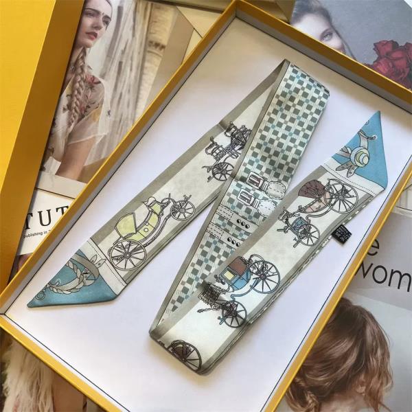 CARRIAGE RIDER PRINT SILKY SKINNY SCARF