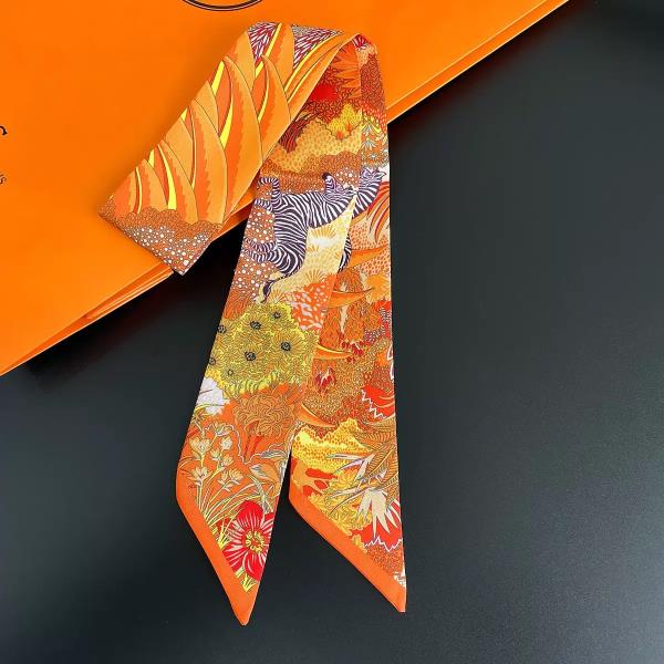 FLOWER PRINT SILKY SKINNY SCARF