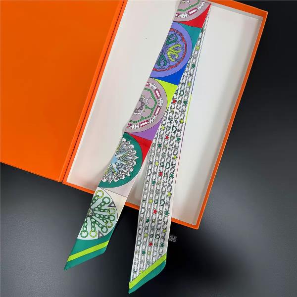 GEOMETRIC CIRCLE CHAIN PRINT SILKY SKINNY SCARF