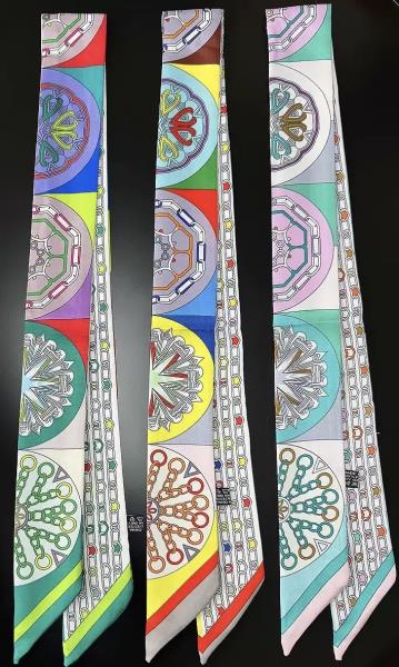 GEOMETRIC CIRCLE CHAIN PRINT SILKY SKINNY SCARF