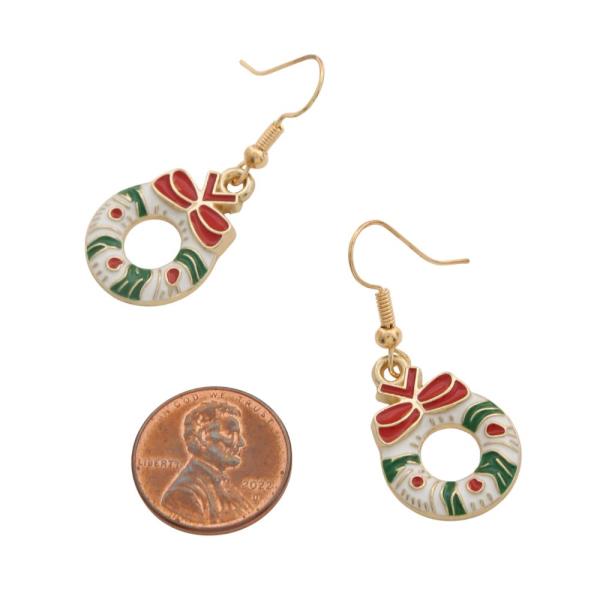 CHRISTMAS WREATH DANGLE EARRING