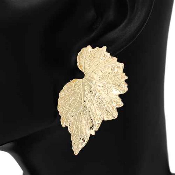 TEXTURED METAL LEAF EARRING