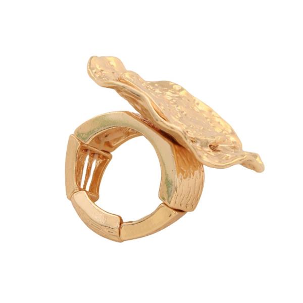 HAMMERED METAL ROUND METAL RING