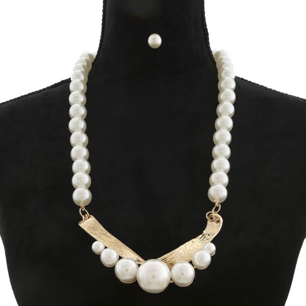 PEARL BEAD METAL BAR NECKLACE