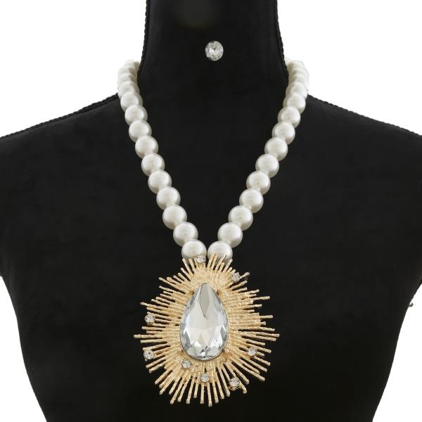 TEARDROP SPIKE METAL PENDANT PEARL BEAD NECKLACE