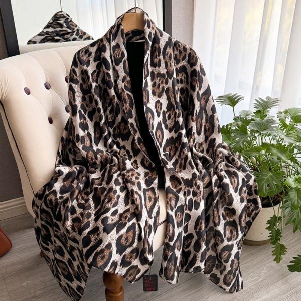 LEOPARD PATTERN SILKY OBLONG SCARF