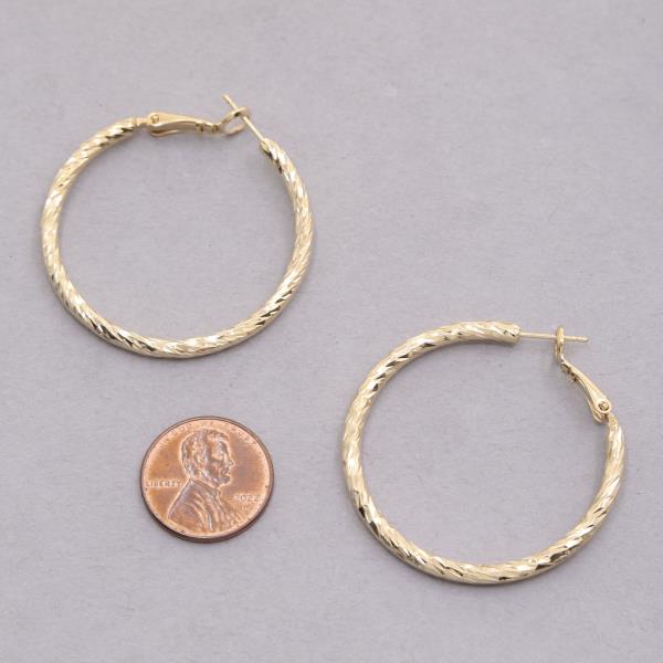 14K GOLD DIPPED TEXTURED HOOP EARRING