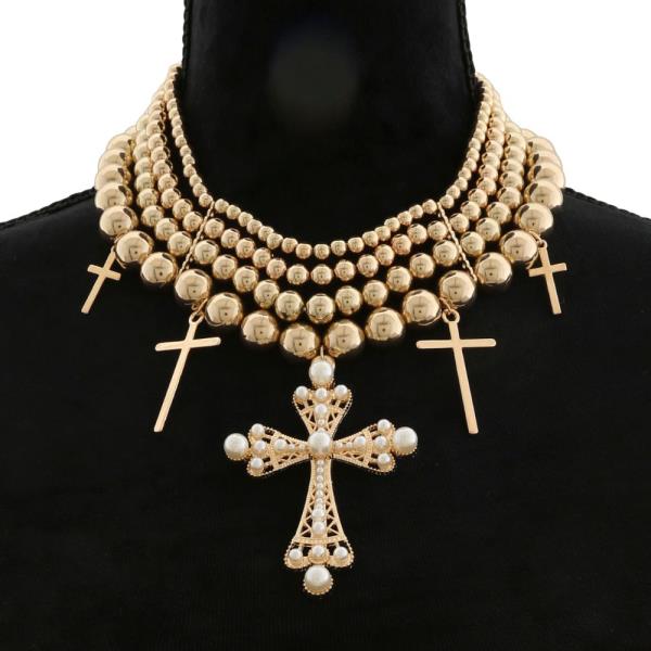 SDJ CHUNKY PEARL BEAD CROSS METAL NECKLACE