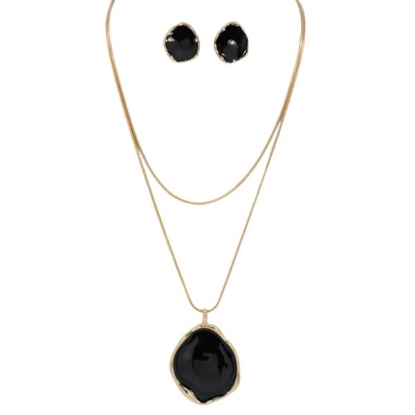 METAL FACETED STONE PENDANT LAYERED NECKLACE EARRING SET