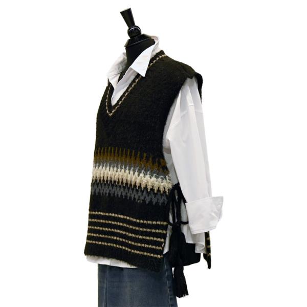 CC MULTI COLOR CHEVRON WITH TASSEL VEST