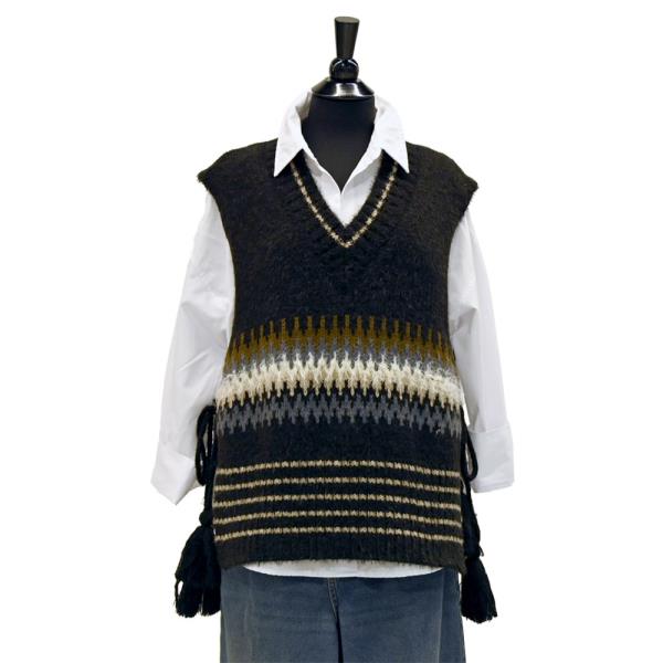 CC MULTI COLOR CHEVRON WITH TASSEL VEST