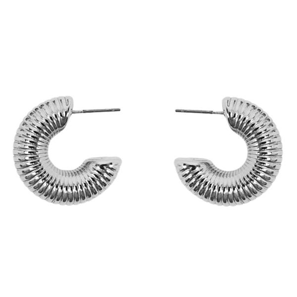 METAL ROUND EARRING