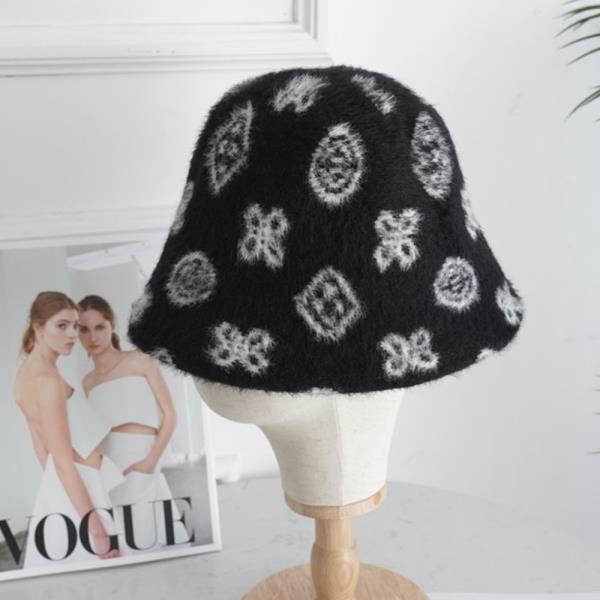 FAUX FUR BUCKET HAT