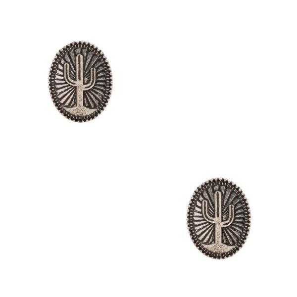 CACTUS OVAL METAL EARRING