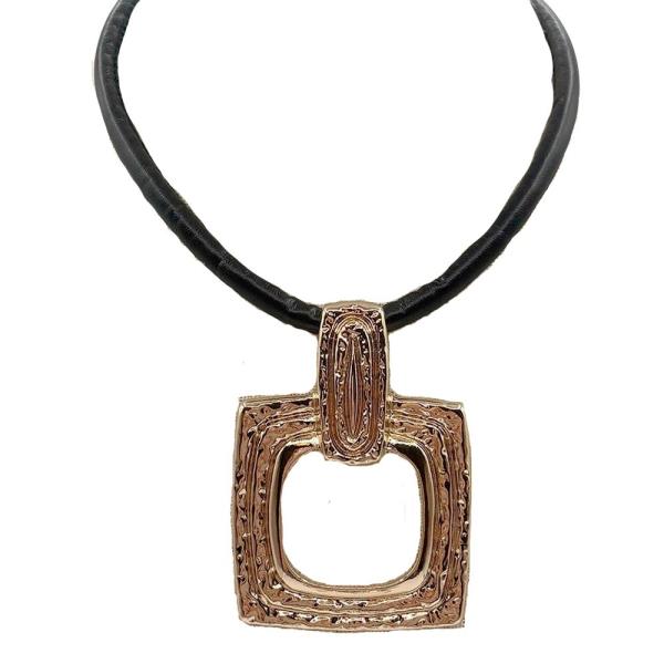 SQUARE METAL CHUNKY PENDANT CORD NECKLACE
