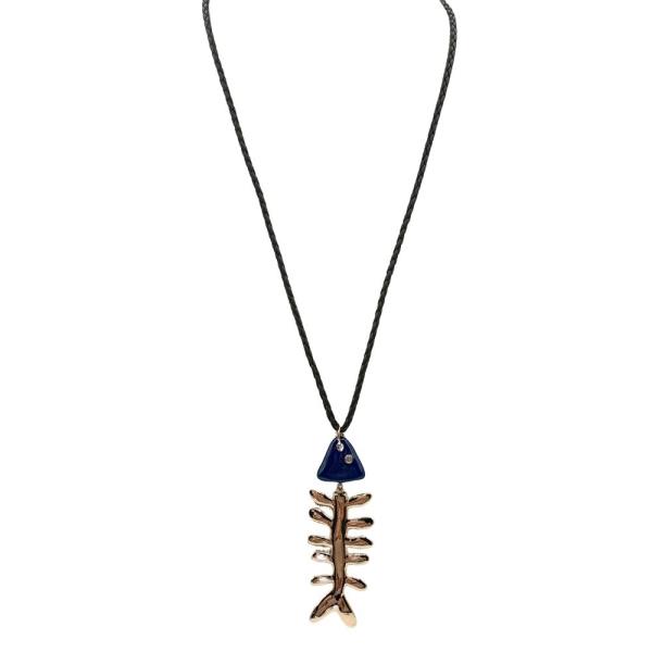 CORD FISH PENDANT NECKLACE
