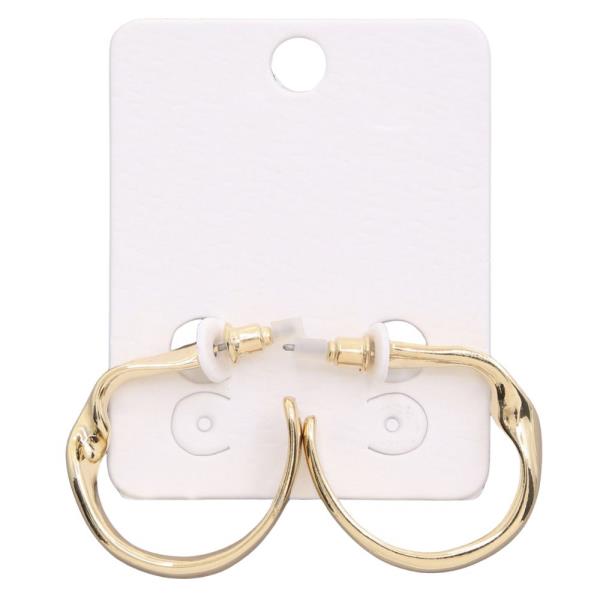 METAL OPEN HOOP EARRING