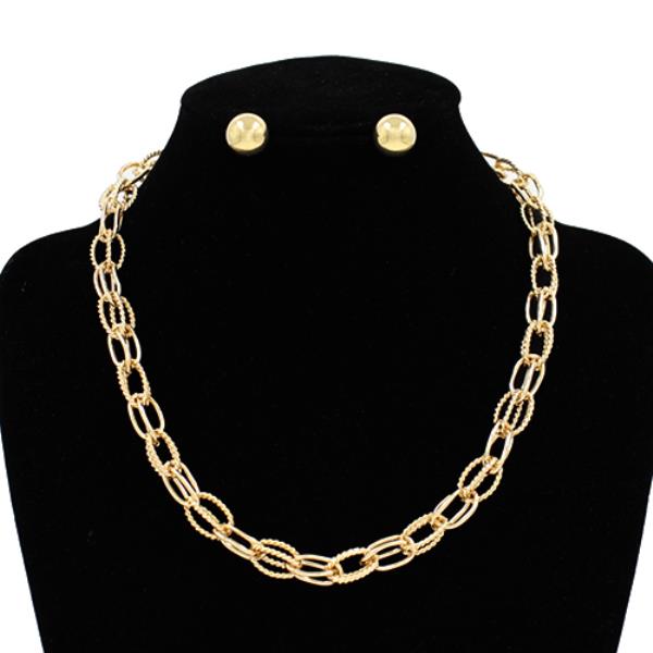 OVAL LINK LAYERED METAL NECKLACE