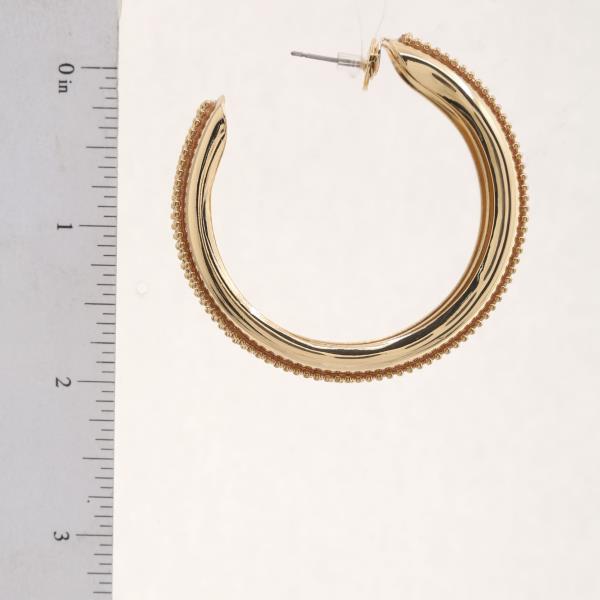 TEXTURED OPEN HOOP METAL EARRING