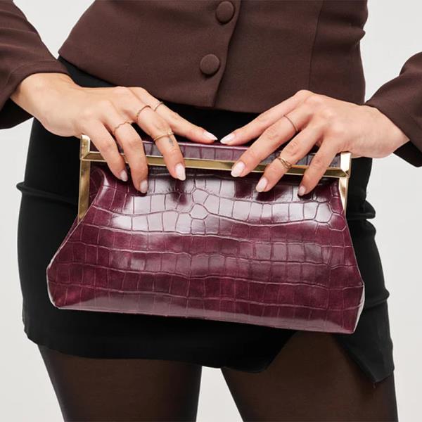 TEXTURED DREA CLUTCH EVENING BAG