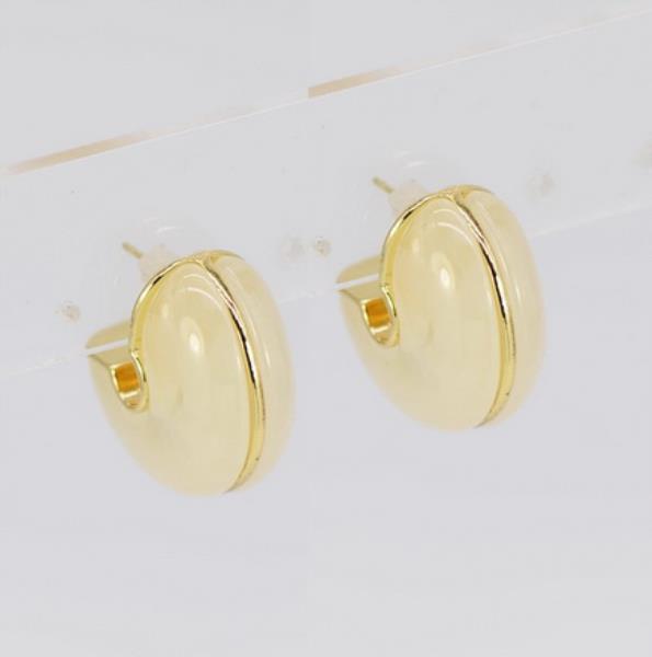 ACRYLIC METAL MIX FAN STUD EARRING