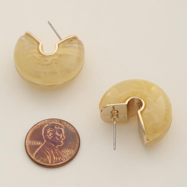 ACRYLIC METAL MIX FAN STUD EARRING