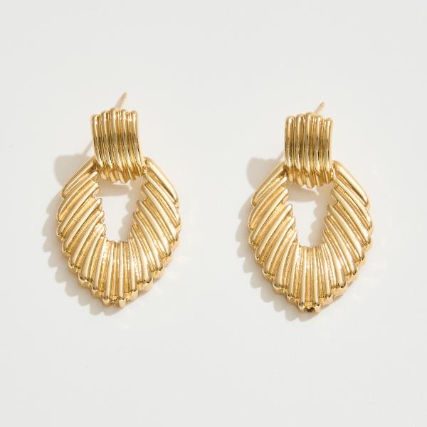 14K GOLD DIPPED RIBBED STATEMENT EARRING