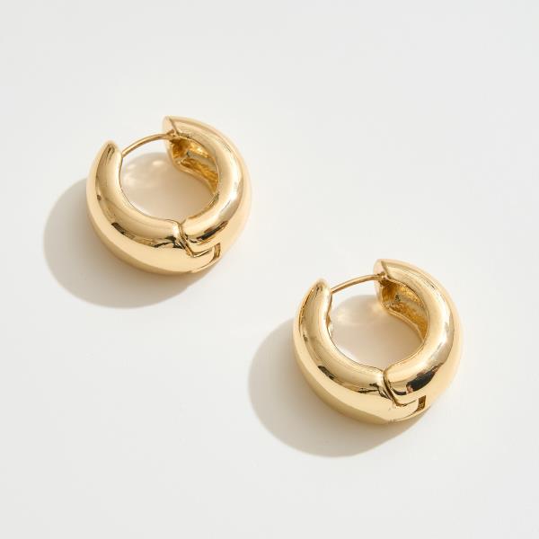 14K GOLD WHITE GOLD DIPPED BOLD ROUND HUGGIE HOOP EARRING