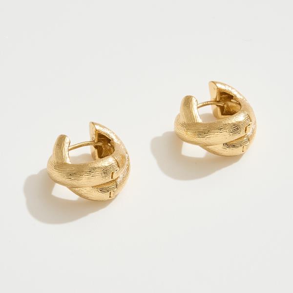 14K GOLD WHITE GOLD DIPPED CRISS CROSS HUGGIE HOOP EARRING