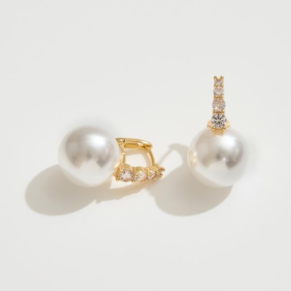 14K GOLD WHITE GOLD DIPPED PEARL HUGGIE HOOP CUBIC ZIRCONIA PAVED EARRING