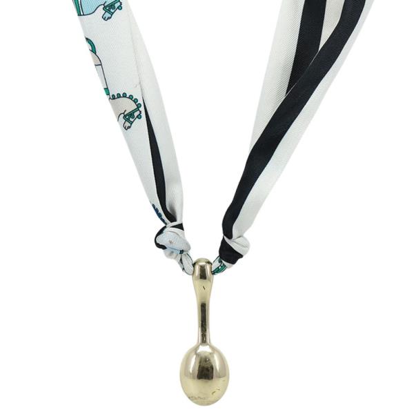 METAL PENDANT SCARF NECKLACE