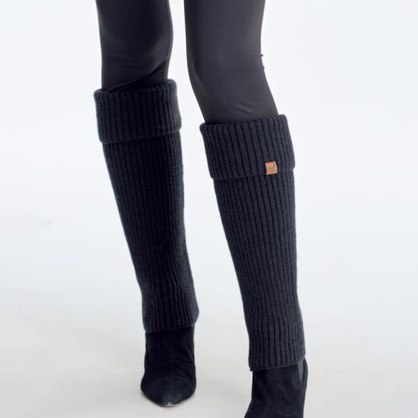CC SOILED COLOR VERTICAL RIB KNIT PATTERN LEG WARMERS