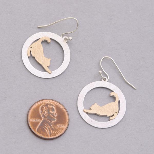 TWO TONE ROUND BRUSH  METAL CAT DANGLE EARRING