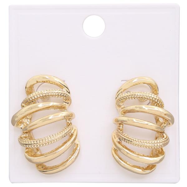 LINED CURVE METAL EARRING