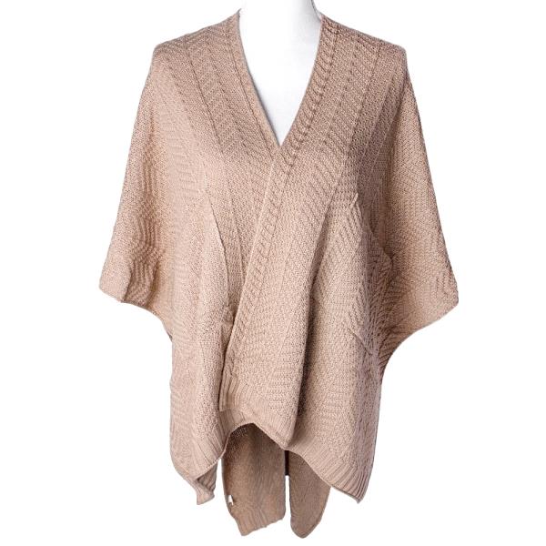KNIT DESIGN PONCHO W POCKETS