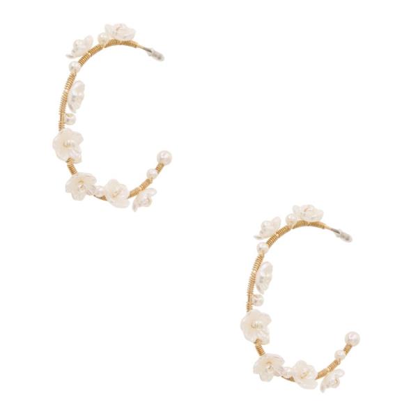 FLOWER EDGE OPEN HOOP EARRING