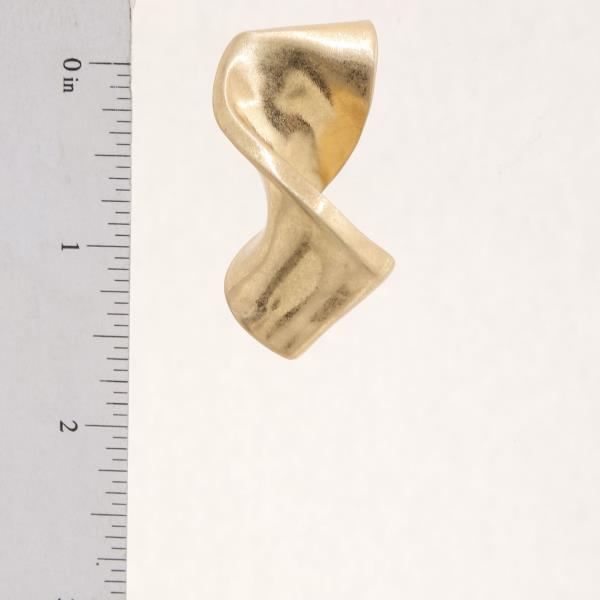 BENT METAL EARRING