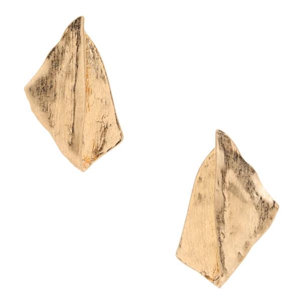 BOLD SHAPE METAL EARRING