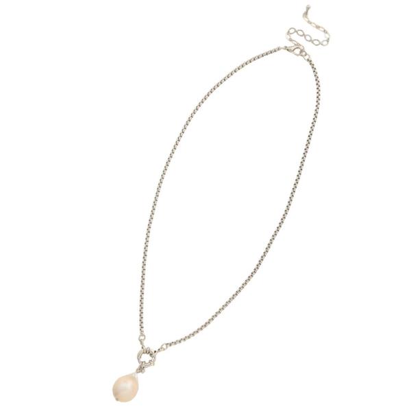 PEARL BEAD METAL NECKLACE