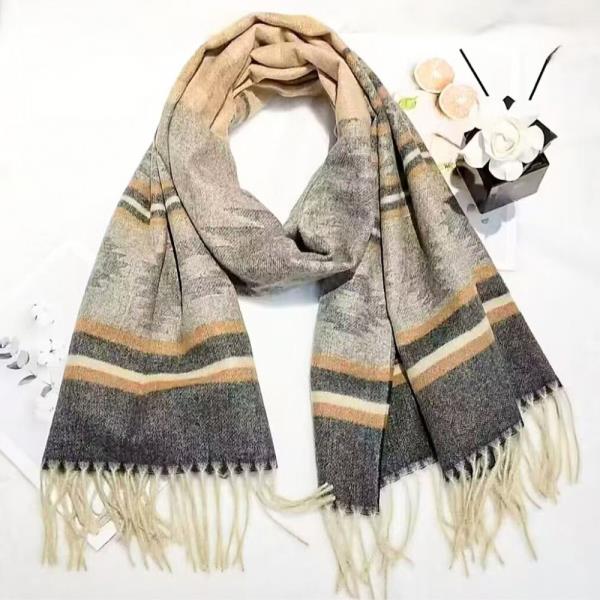 AZTEC PATTERN FRINGE EDGE KNIT OBLONG SCARF