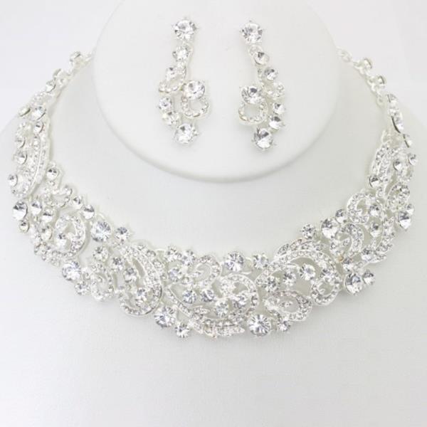 RHINESTONE CLUSTER CHOKER NECKLACE EARRING SET